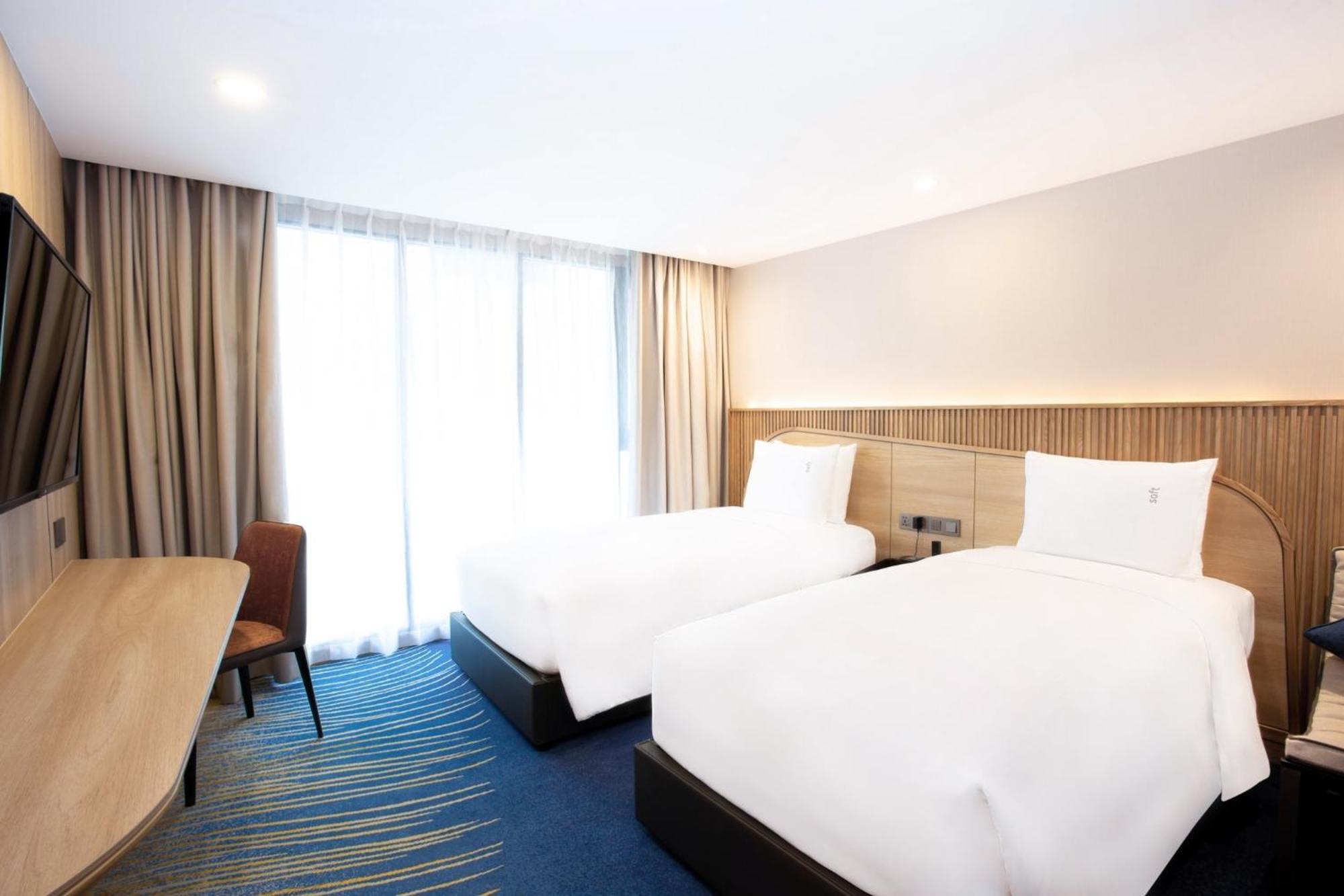 Holiday Inn Express & Suites Bangkok Central Pier By Ihg Buitenkant foto