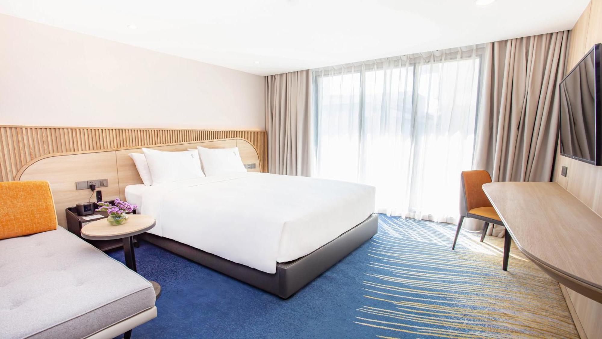 Holiday Inn Express & Suites Bangkok Central Pier By Ihg Buitenkant foto