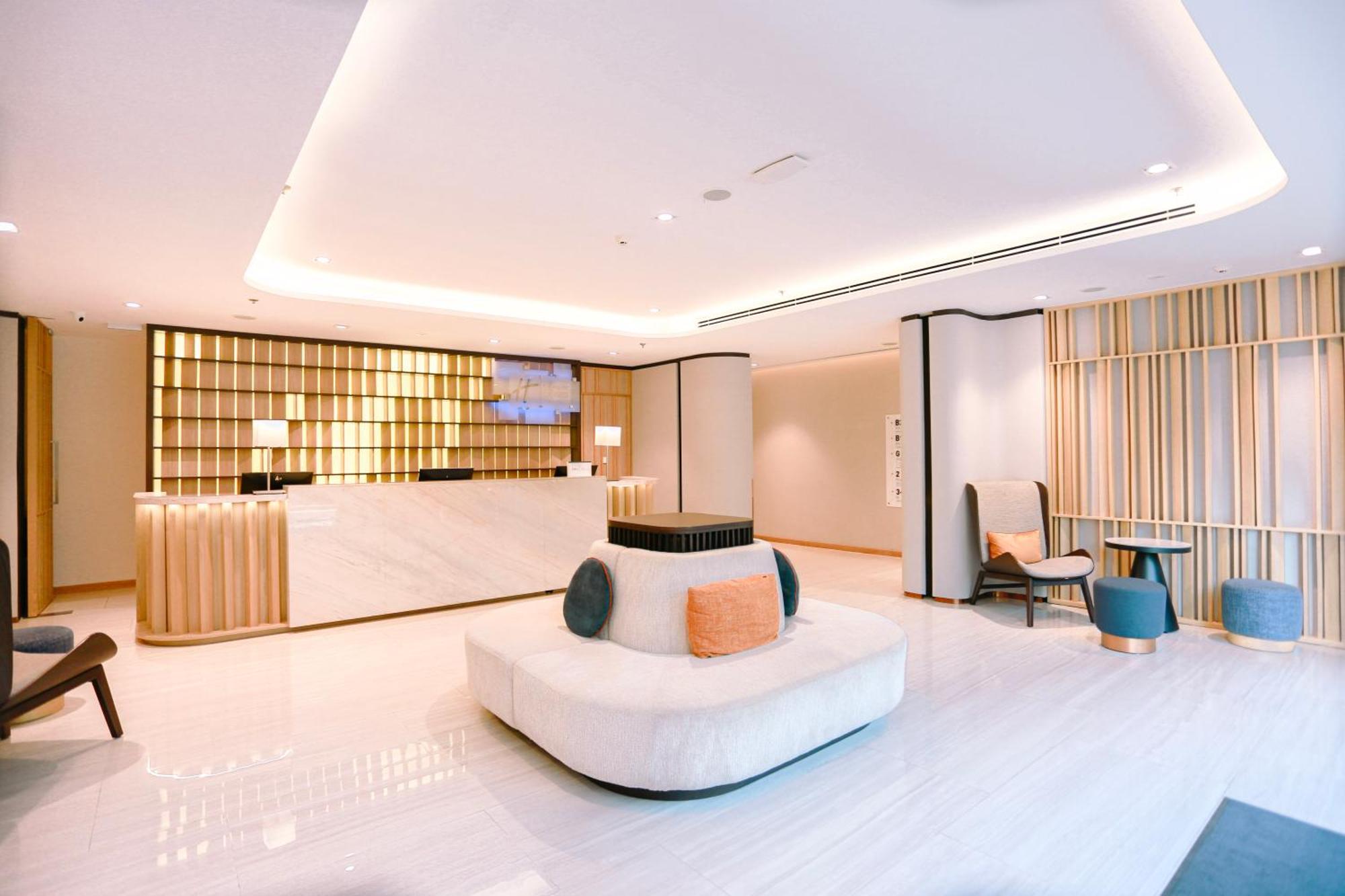 Holiday Inn Express & Suites Bangkok Central Pier By Ihg Buitenkant foto